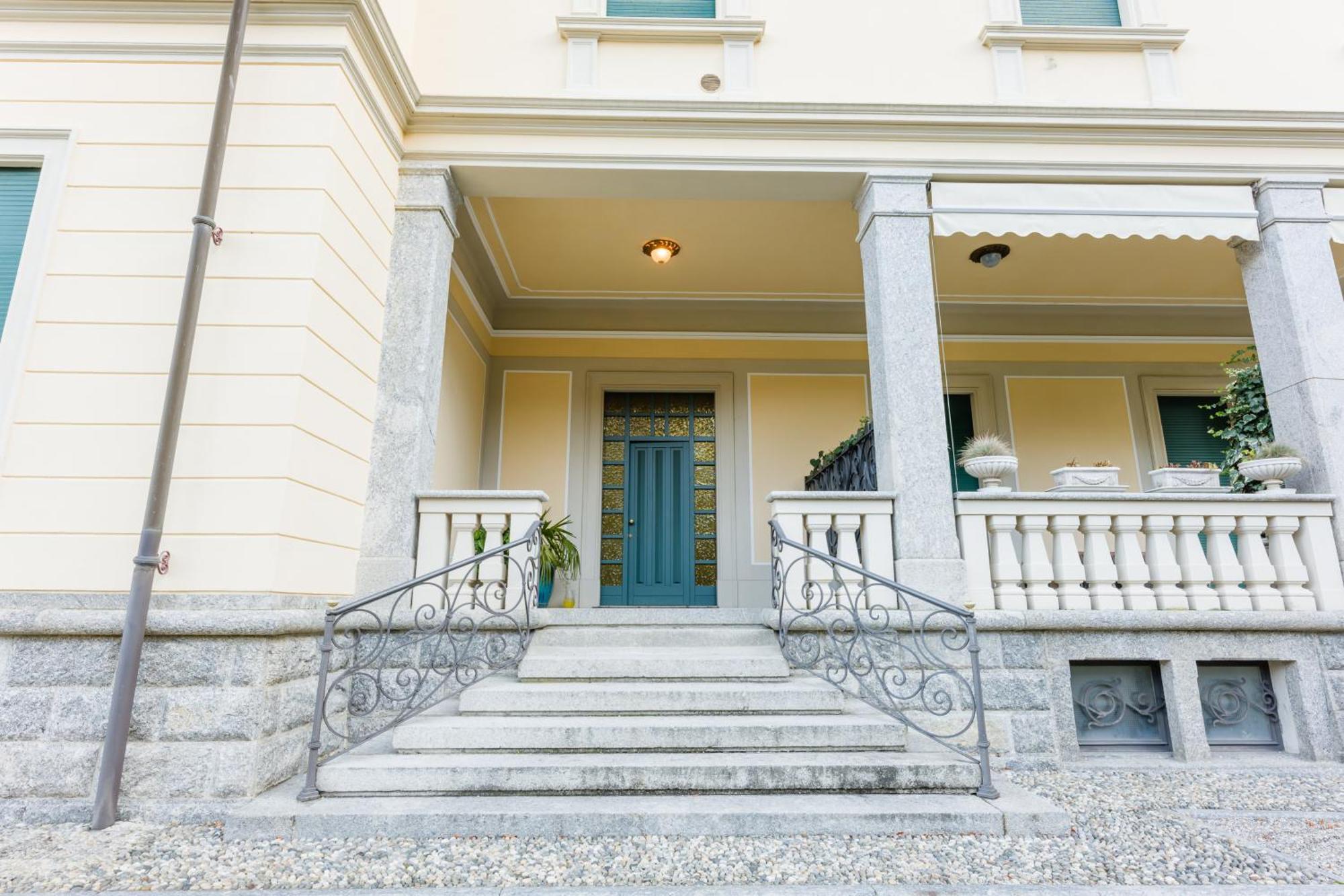 Regal Villa With Como Lake View And Free Parking ベッラージョ エクステリア 写真