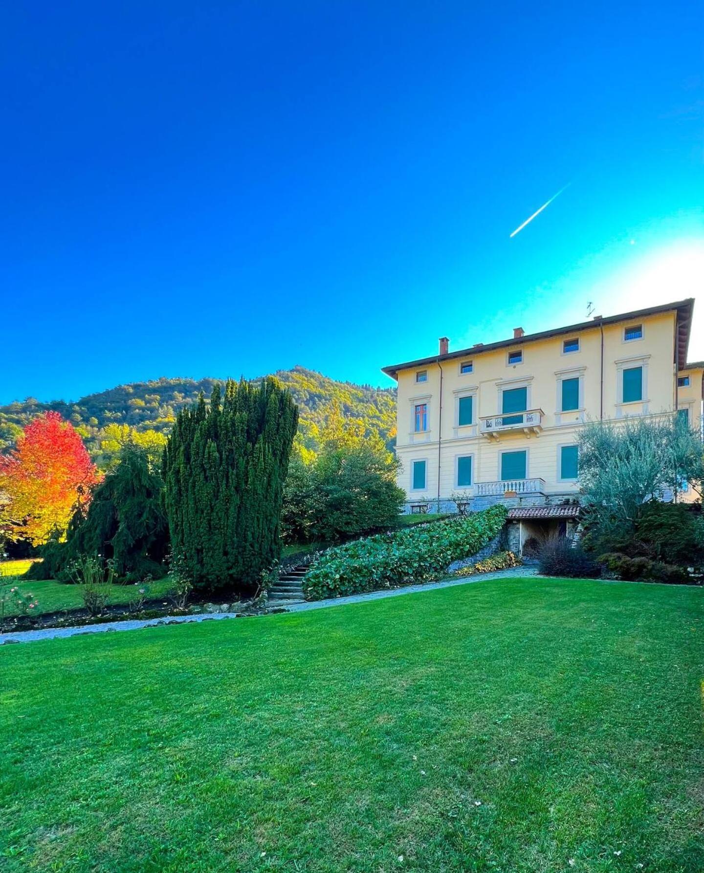 Regal Villa With Como Lake View And Free Parking ベッラージョ エクステリア 写真
